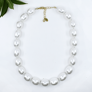 Chunky Pearl Necklace in White with Gold Clasp