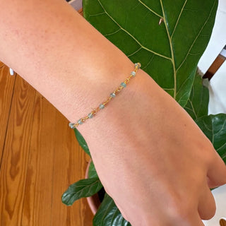 Apatite beaded chain bracelet on gold