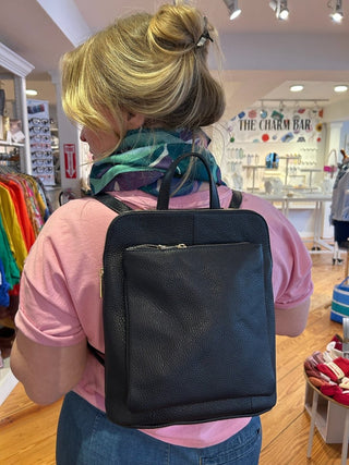 Everyday Italian Leather Zippered Backpack in Navy Blue